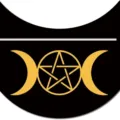 Black wooden moon tarot card stand with golden pentagram triple moon pagan altar decor - Moon Style 3