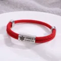Braccialetto di allerta medica in corda intrecciata rossa con barra incisa in acciaio. - Stile Allerta Medica / Corda Milano Rossa Hardware Argento