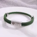 Braccialetto medico intrecciato verde con targhetta incisa in acciaio inox per uso quotidiano. - Stile Allerta Medica / Corda Milano Verde Scuro Hardware Argento
