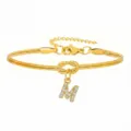 Bracciale catena serpente dorata con ciondolo lettera M, gioiello in acciaio inossidabile. - Bracciale a Catena Serpente Nodo Concentrico con Lettera M in Strass / Oro
