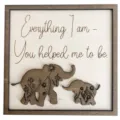 Décoration murale éléphant en bois avec citation gravée, tableau maman et bébé pour cadeau. - 22x22x0.5cm / Éléphant