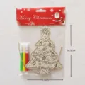 Colgante de árbol de pintura de madera de Navidad DIY con tres marcadores y cuerda. - Árbol de Navidad con estrella plateada