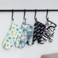 Cotton heat resistant oven mitts set kitchen baking microwave gloves with cute patterns - Single Piece (Random Pattern)