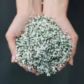Mixed green and white aquarium gravel, small decorative stones for fish tanks and potted plants. - 1 Jin / 0.5kg (0.1-0.3cm) / Ultramarine