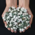 Natural small decorative pebbles for fish tank landscaping, potted plants and garden paving. - 1 Jin / 0.5kg (0.7-1.5cm) / Ultramarine