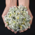 Natural decorative small stones and pebbles for aquarium landscaping and garden soil decor. - 1 Jin / 0.5kg (0.5-0.9cm) / Jade-like