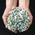 Natural river stones pebbles for aquarium landscaping and flower pot decoration, small size. - 1 Jin / 0.5kg (0.7-1.5cm) / Clear