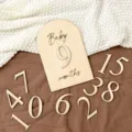 Set di targhe milestone per bambini in legno, accessori fotografici per la crescita mensile. - Stile BABY / 11 Numeri e Punti di Colla