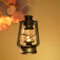 Vintage Mini LED Kerosene Lampe, schwarze Hängende Laterne Ornament, Deko Nachtlicht Variante - Retro Kerosinlampe Imitation Kerze / Groß 13cm / Schwarz