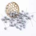 Bacche artificiali argentate sfere di schiuma con steli in cestino di bambù per decorazioni - Argento