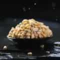 Decorative natural small stones and colorful pebbles for succulent pots and fish tanks variant. - Gold