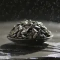 Black decorative gravel stones for fish tanks, potted plants, and succulent plant soil paving. - 500g 0.7-1.5cm Natural Black
