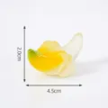 Miniatura frutta luminosa translucida DIY, statuetta resina sfumata carina, decoro 2,0x4,5cm compatto - Modello di banana sbucciata a metà #56