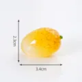 Figura de fruta amarilla degradada luminosa, precioso adorno decorativo de escritorio. - Fruta Wampee n.º 63