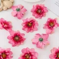 Cabezas de flores de seda rosa artificial para coronas DIY y accesorios artesanales. - Rosa rojo