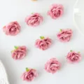 Kunstmatige zijden rozen bloemhoofdjes roze stoffen bloemen voor DIY bruiloft feest decor - Zandrood