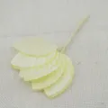 Kunstmatige bladvariant in lichtgeel met draadsteeltje voor knutselen en huwelijksdecoratie. - 1 Bundel 10 Stuks / Beige