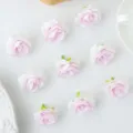 Kunstmatige zijden rozenhoofdjes in lichtroze, perfect voor doe-het-zelf en huwelijksdecoratie. - Roze