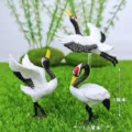 Miniature red-crowned crane figurine set, artificial turf landscape decor, resin animal. - 3 Pieces/Pack