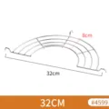Detailansicht eines halbkreisförmigen Abtropfgestells aus Edelstahl mit 32 cm - 32cm Größe