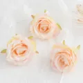 Kunstmatige kleine rozenbloemhoofdjes roze zijde bloemen voor DIY handwerk en bruiloft decoratie. - Champagne