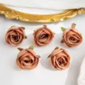 Têtes de roses en soie artificielle, roses couleur automne pour bricolage, corsages et chapeaux. - Café clair (foncé)