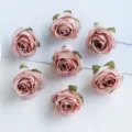 Künstliche Rosenblüten Köpfe für DIY Handwerk, Kränze und Blumen Dekorationszubehör. - Hellkaffee