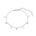 Primer plano detallado de la pulsera minimalista de acero inoxidable con corazones y cristales - 22.5+5cm (2.8g) / Color acero