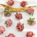 Testine di rose artificiali decorative per artigianato fai da te e decorazione nuziale. - Rosa viola