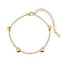 Elegante pulsera de acero inoxidable en acabado dorado con delicados dijes de corazón. - Estilo Corazón / 22.5+5cm (3.51g) / Dorado