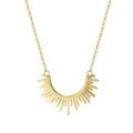 Elegante Halskette aus 925er Silber mit einem strahlenden Sonnenstrahl-Anhänger in Gold. - Radialer Sonnenblumen-Stil / 14K-Gold