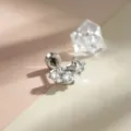 Hypoallergene titanium oorknopjes met fonkelende stervormige en ronde zirkoniasteentjes - Ster Meteoor Stijl (Buitendraad) / Enkel Stuk (Roestvrij Stalen Staaf) / Wit