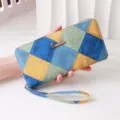 Portefeuille long pour femme élégant avec patchwork coloré et dragonne amovible - Bleu