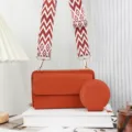 Elegante borsa a tracolla arancione per cellulare con ampia tracolla etnica e borsellino - Marrone