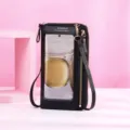 Gros plan de la fenêtre tactile transparente d'un sac de téléphone en cuir noir - Noir