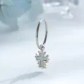 Orecchino a cerchio argento senza cuciture con pendente a croce iridescente e bordi. - Diametro interno 8mm / Croce di Conchiglia (Pezzo Singolo)