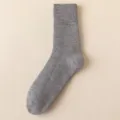 Men's grey wool crew socks thermal thick winter warm knit socks for cold weather daily wear - Q47-Y (One Size 39-45) / Light Gray