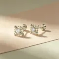 Eleganti orecchini a perno vintage a forma di giglio in titanio con gemma centrale - A980-Oro Caffè Chiaro Giglio Croce (Spirale Esterna in Lega di Titanio)