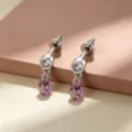 Elegante silberne Ohrstecker mit klaren Steinen und violetten Kristallanhängern in Tropfenform - Wassertropfen (A682-6) / Titanlegierung Schraube / Lila