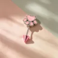 Roze emaille kattenpoot kraakbeen piercing oorbel met een metalen kegelschroef - Roze Poot + Roze Spike (Titaallegering Externe Helix) / Roze