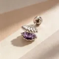 Clou d'oreille en acier titane en forme de coquillage avec perle violette et vis - Vis Externe Alliage de Titane - Violet
