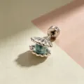 Boucle d'oreille cartilage en acier titane en forme de coquille avec perle bleue - Vis Externe Alliage de Titane - Bleu Clair