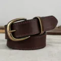 Cintura da donna in vera pelle marrone scuro vintage con fibbia in ottone e cuciture. - Caffè / 100cm