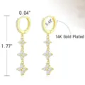 Elegante 14K vergoldete Blumen-Ohrhänger mit funkelnden weißen Zirkonia-Akzenten - Dreifach-Blumen-Hänger-Stil / Langes Gold