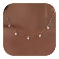 Elegante goldene Halskette im französischen Vintage-Stil mit weißen Perlen für Damen - Fünf-Perlen-Halskette (Stil 7) / Gold
