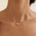 Elegante minimalistische 14K vergoldete Halskette mit drei kleinen weißen Perlen - 3 Perlen Stil / Gold