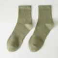 Olivgrüne Herren Mittelsocken Sport, atmungsaktive Baumwoll Socken für Laufen Fitness im Sommer. - Einheitsgröße (Größe 36-44) einzeln verpackt / Hellgrün
