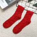 Comode calze da donna in pile corallo a metà tubo, calde calze invernali morbide per pavimento. - Taglia unica / Tavola Curva / Rosso