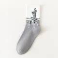 Wit-grijze contrast crew sokken, stijlvolle hippe gebreide sportsokken voor dagelijks casual gebruik. - Loose socks één maat (maten 37-44) / Grijs