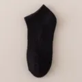 Calzini corti neri tinta unita, suola in spugna di cotone, calze sportive traspiranti. - Taglia unica (taglie 37-44) / Calzini Corti Neri